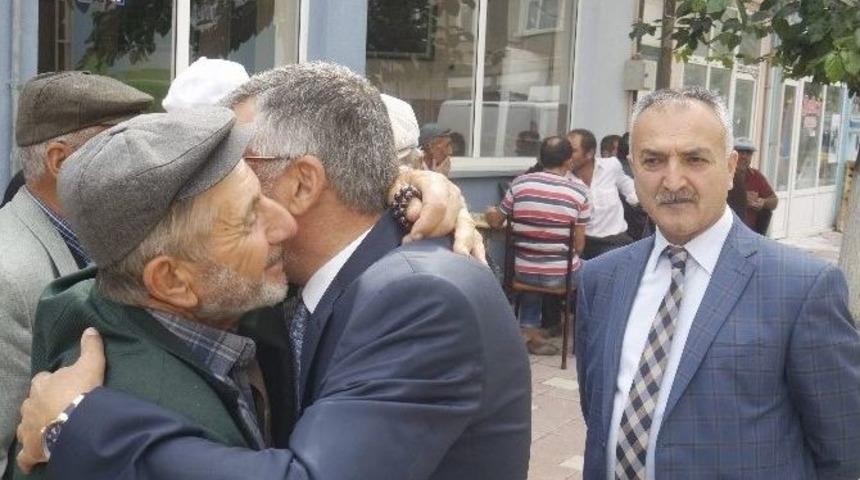 Başkan Bozkurt Esnafı Ve Halkı Dinledi