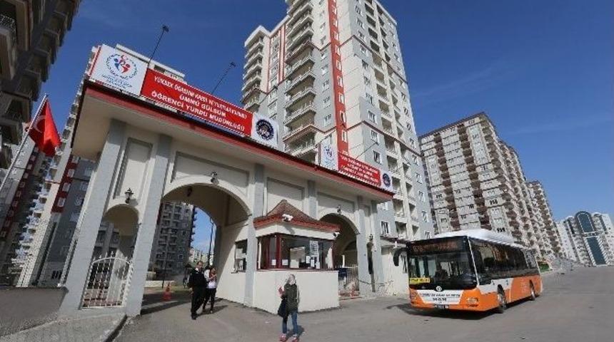 Fatma Şahin, Yurt &Ouml;ğrencilerinin Ulaşımını Kolaylaştırdı