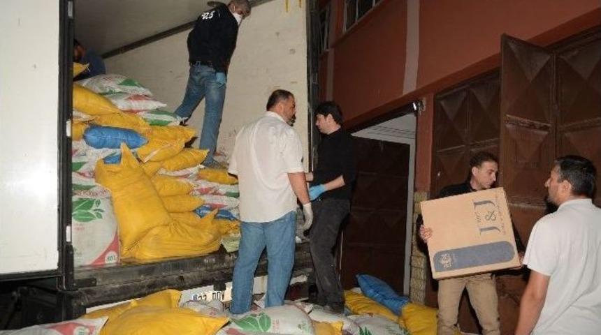 Tır&rsquo;da 420 Bin Paket Ka&ccedil;ak Sigara Ele Ge&ccedil;irildi