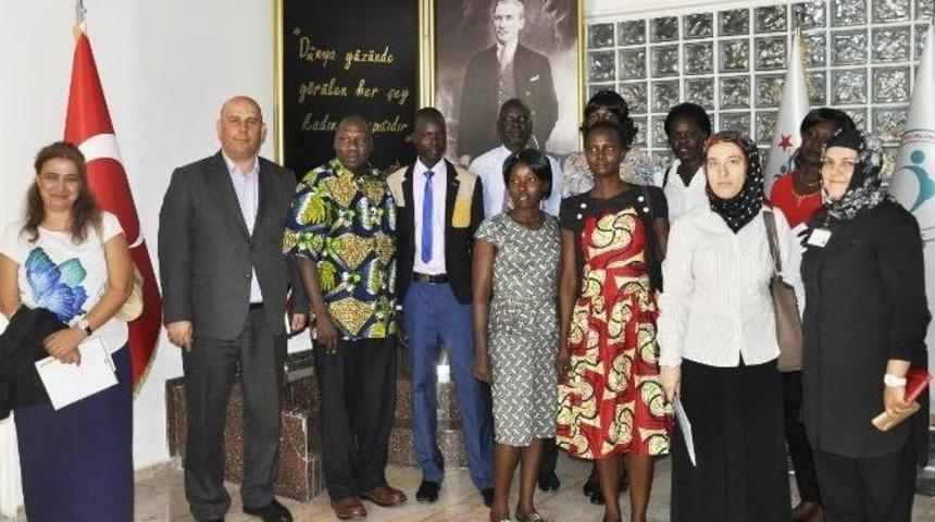 G&uuml;ney Sudanlı Sağlık Personeline Eğitim