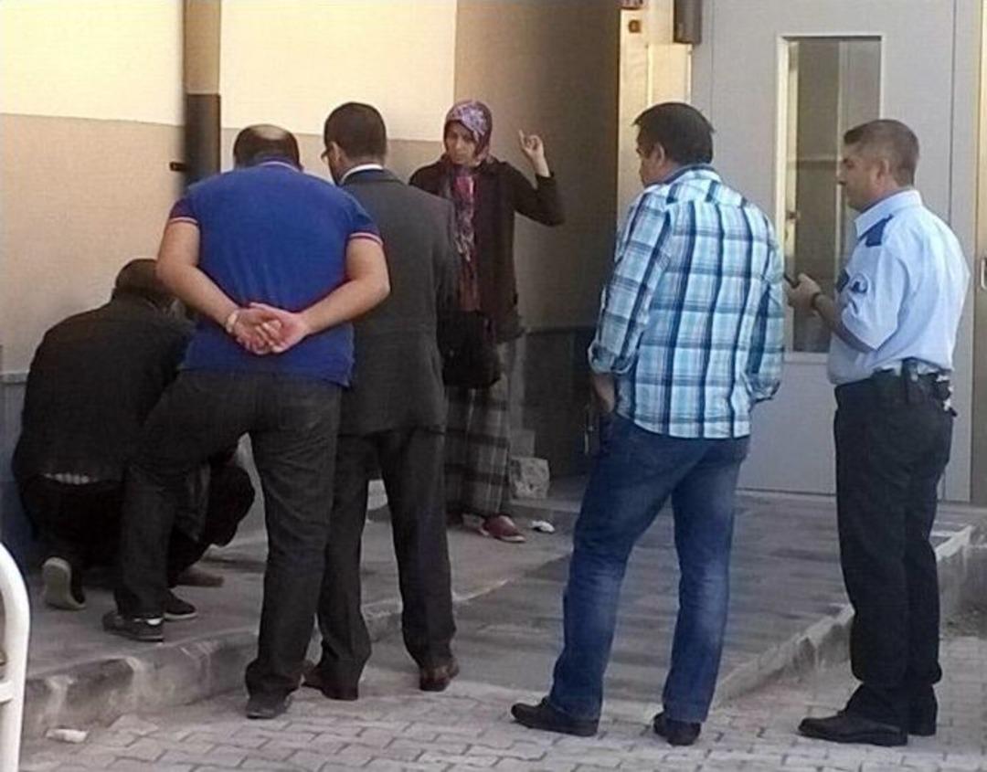 (&ouml;zel Haber) &rsquo;yemeği Hak Ettin Mi?&rsquo; S&ouml;z&uuml;, Anne Ve Babayı İntihara S&uuml;r&uuml;kl&uuml;yordu