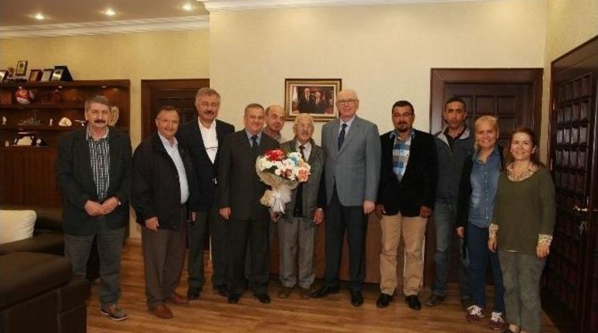 İstiklal Mahallesi&rsquo;nden Başkan Kurt&rsquo;a Teşekk&uuml;r