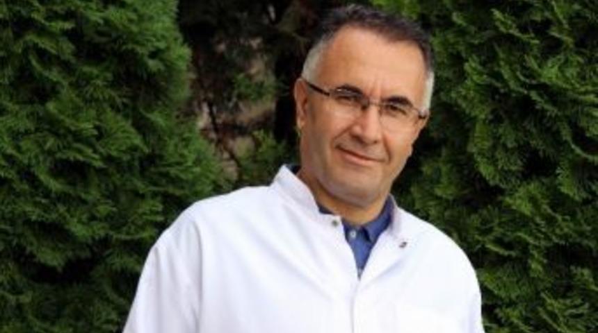 Acıbadem Hastanesi Onkoloji Uzmanı Prof. Dr. Abdullah B&uuml;y&uuml;k&ccedil;elik:
