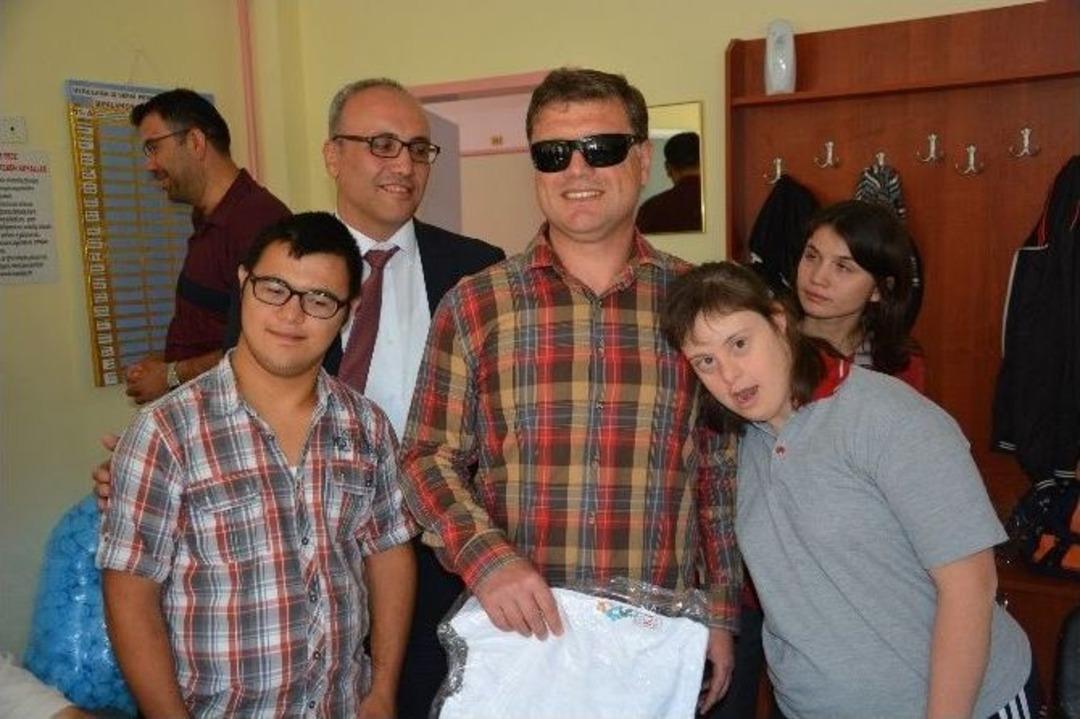 Engelliler Meclisinden &Ouml;zel Ziyaret