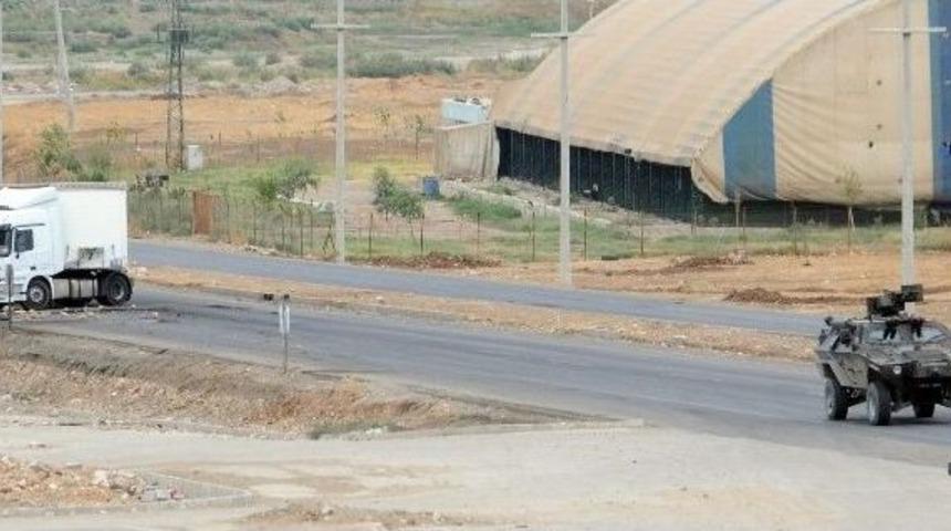 Cizre&rsquo;de İzinsiz G&ouml;steri Devam Ediyor