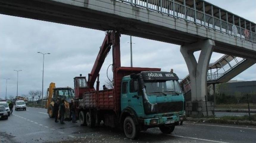 G&uuml;l&uuml;&ccedil;&rsquo;teki &Uuml;st Ge&ccedil;itte Yıkılma Tehlikesi