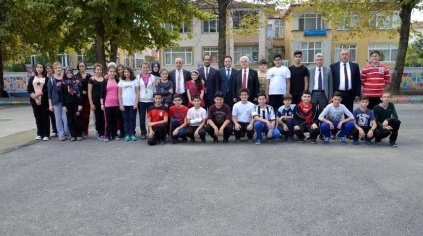 Başkan Öztürk Ve Kuntoğlu Okulları Gezdiler