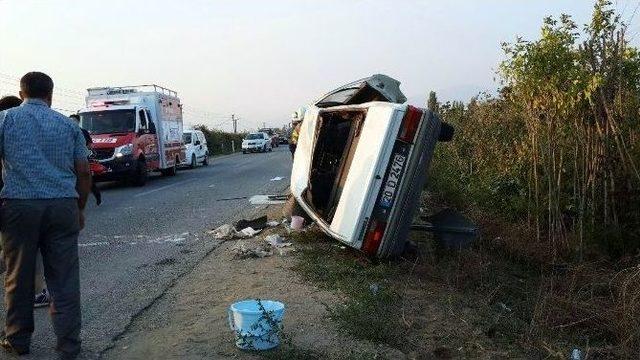 İzmir’de Trafik Kazası: 2 Yaralı