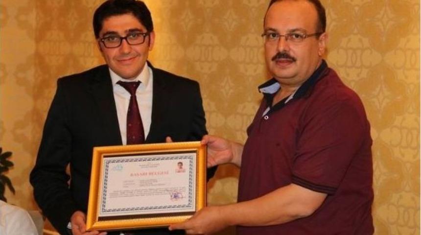 Tayini &Ccedil;ıkan Başhekim S&ouml;nmez&rsquo;e Veda Yemeği