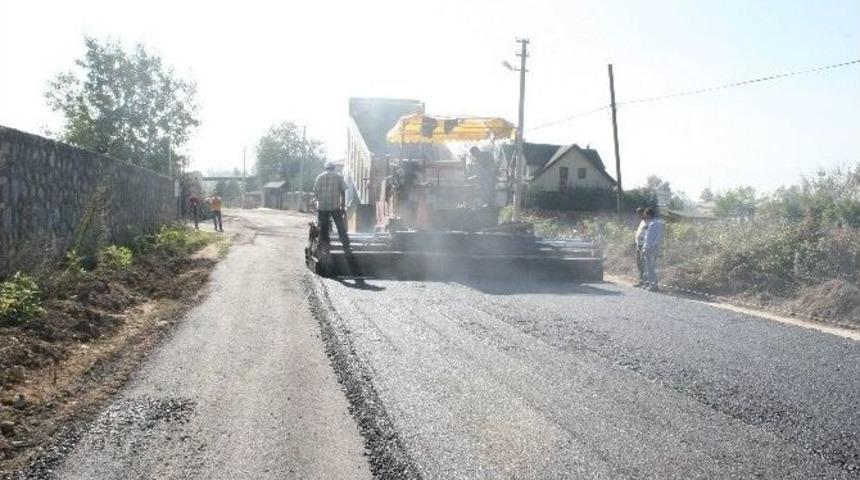 D&uuml;zce Belediyesi 70 Bin Ton Asfalt Serdi