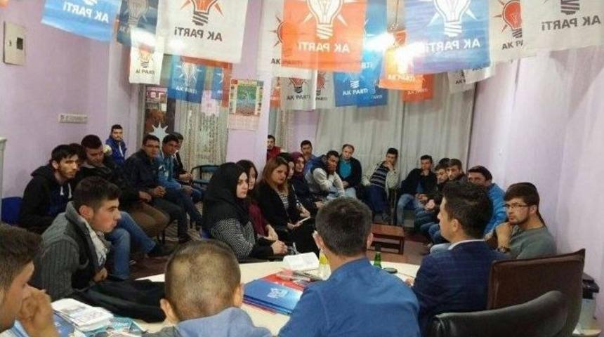 Ak Parti Hisarcık Gen&ccedil;lik Kolları Toplandı
