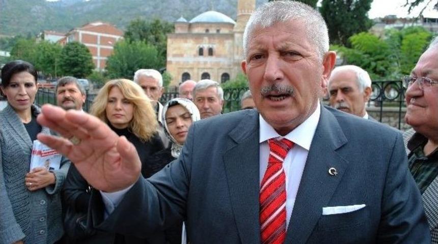 Milletvekili Se&ccedil;ilirse Maaşını Fakirlere Ve &Ouml;ğrencilere Dağıtacak