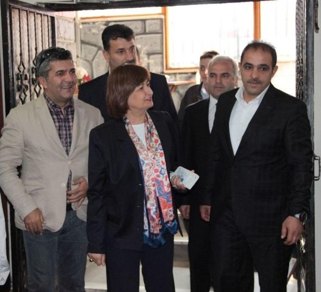 Ak Parti&rsquo;li Satır: "durgunluğu Aşmak İ&ccedil;in Tek Başına İktidar Gerekir"