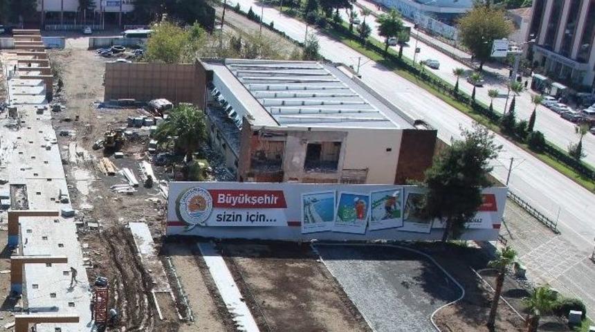 Büyük Otel Alanı Ve Balo Salonu Düzenlemesi