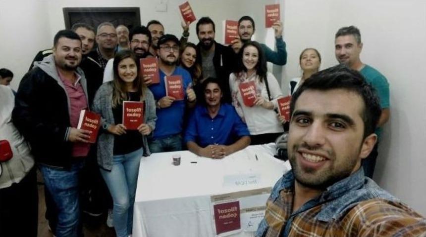 Gazeteci Yazar U&ccedil;ar, &lsquo;filozof &Ccedil;oban&rsquo; Eserini İmzaladı