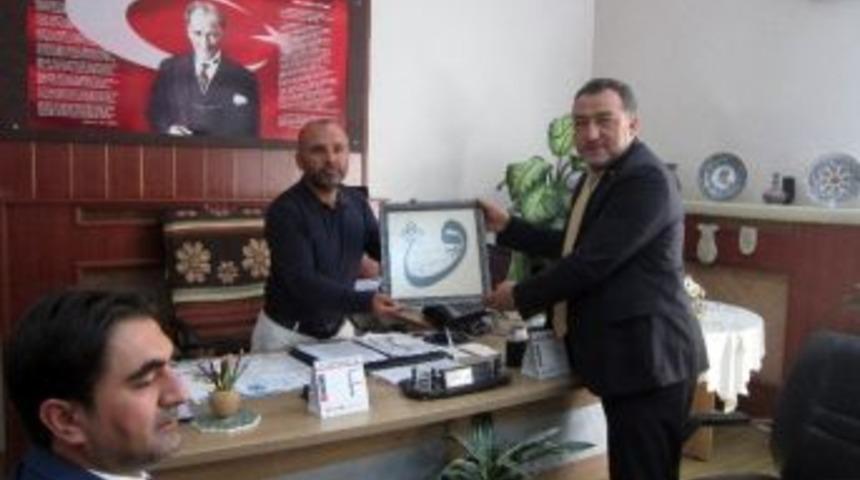 Ş&uuml;kr&uuml; Nazlı Gediz Halk Eğitimi Merkezi&rsquo;ni Ziyaret Etti