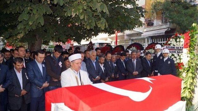 Çubuk’ta Şehit Polisi Son Yolculuğuna Binlerce Vatandaş Uğurlandı