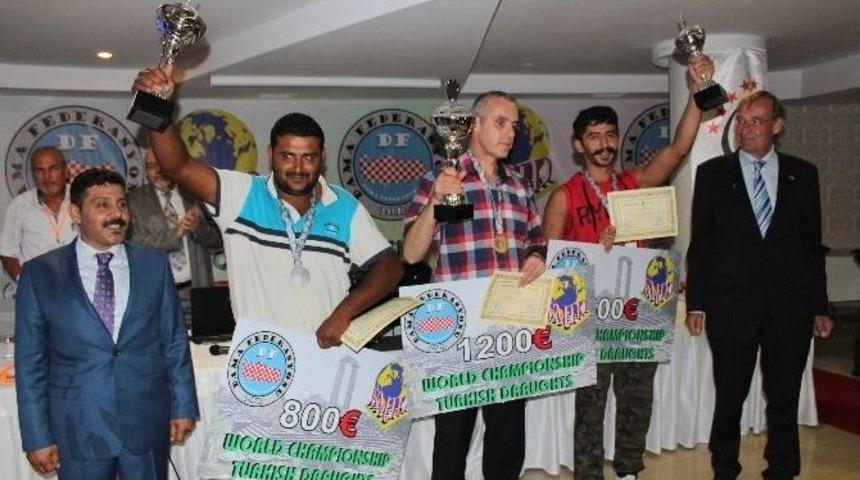 D&uuml;nya Dama Şampiyonu T&uuml;rkiye Takımı Oldu