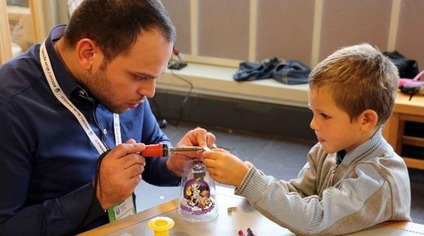 Minik &Ouml;ğrencilere &ldquo;bilimin Ucu Bucağı Yok&rdquo;