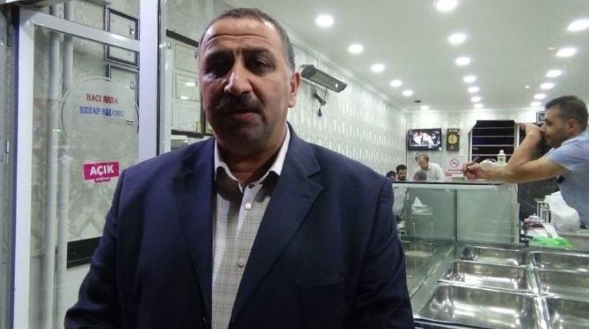 Hakkari Esnafı Camlarına Siyah Bez Astı