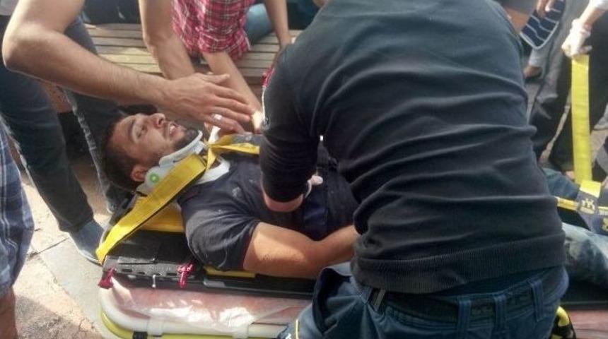 Aydınlatma Direğine &Ccedil;arpan Bisikletli S&uuml;r&uuml;c&uuml;s&uuml; Yaralandı