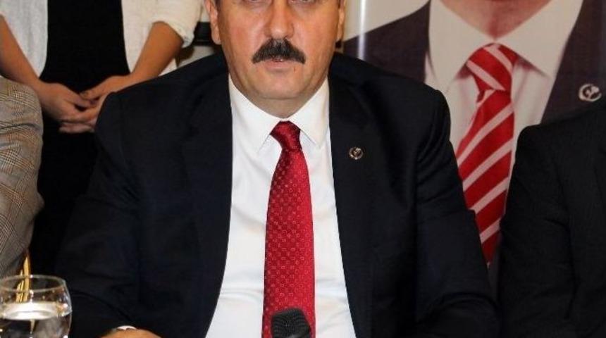 B&uuml;y&uuml;k Birlik Partisi Genel Başkanı Mustafa Destici: