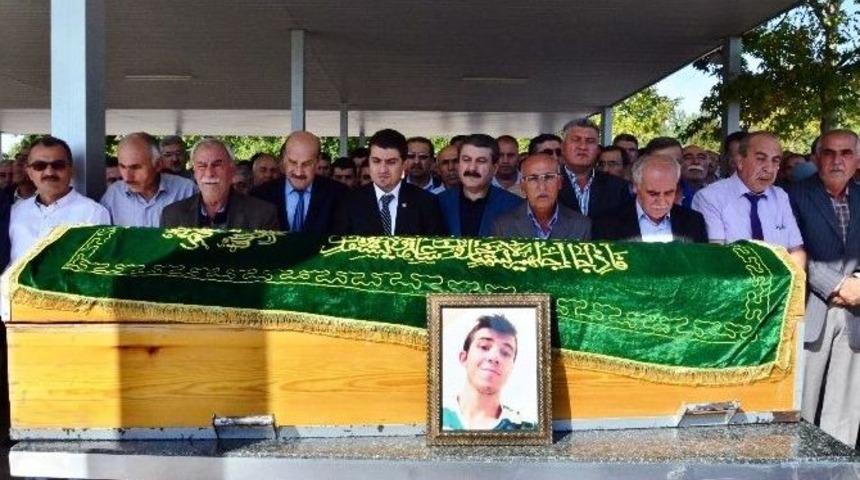 Mitinge Ailesinden Habersiz Gitmiş