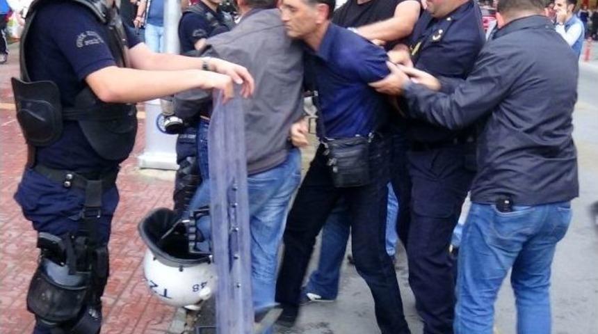 Polis M&uuml;dahalesi: 20 G&ouml;zaltı