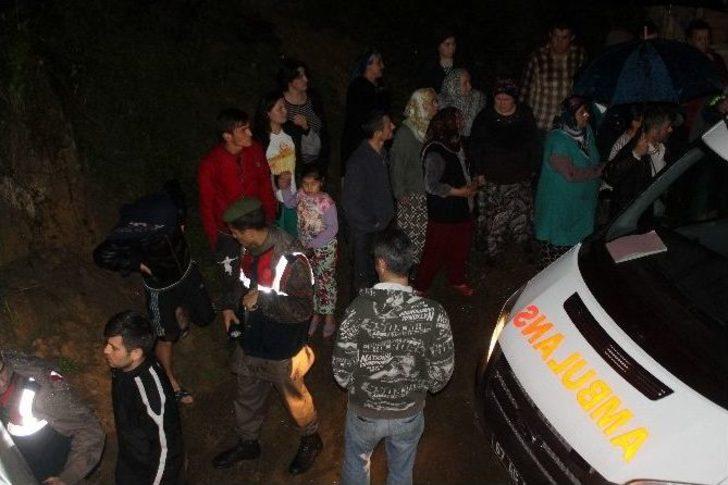 Ormanlık Alanda Kaybolan 3’ü Kadın 4 Kişi, 6 Saat Sonra Kurtarılabildi G4