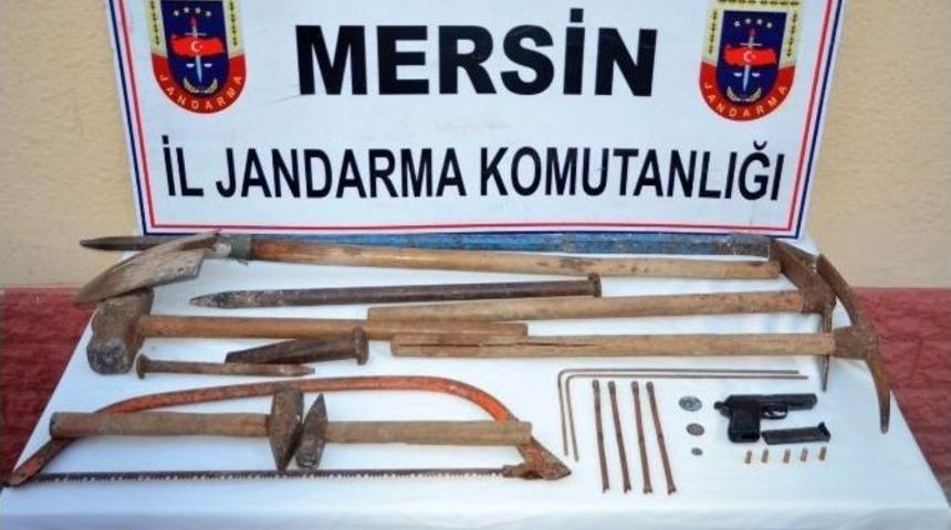 Anamur&rsquo;da İzinsiz Kazı Yapan 4 Kişi Yakalandı