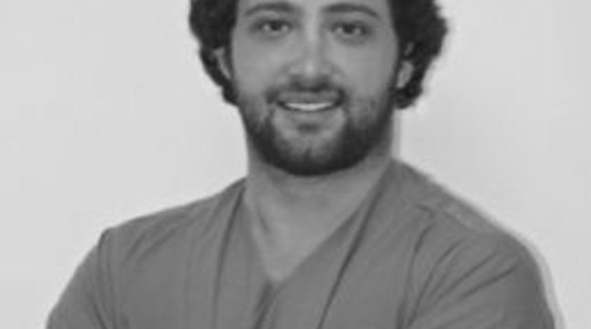 Ağız Kokusu Sadece Diş İle Bir Problem Değil