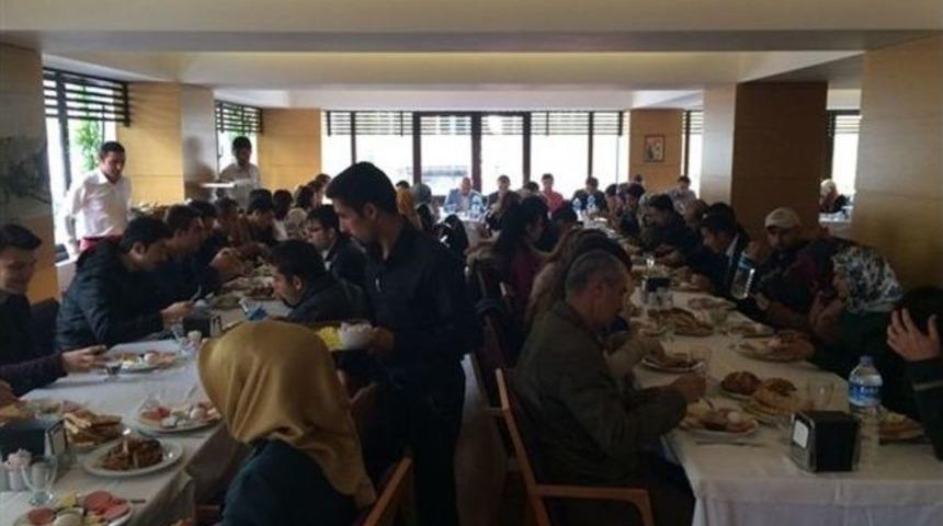 Kaymakam Erdin&ccedil; Dolu &Ouml;ğretmenlerle Kahvaltıda Buluştu