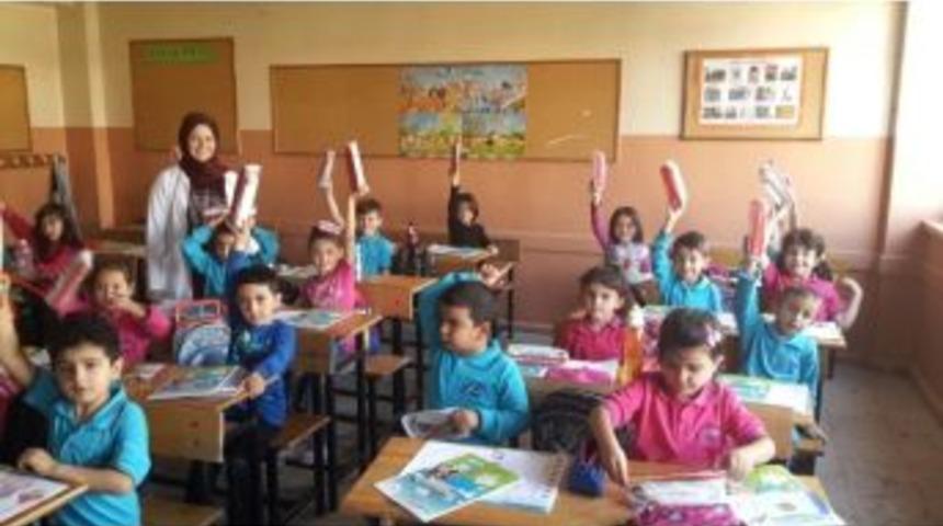 Aksaray&rsquo;da &Ouml;ğrencilere Diş Sağlığı Seti