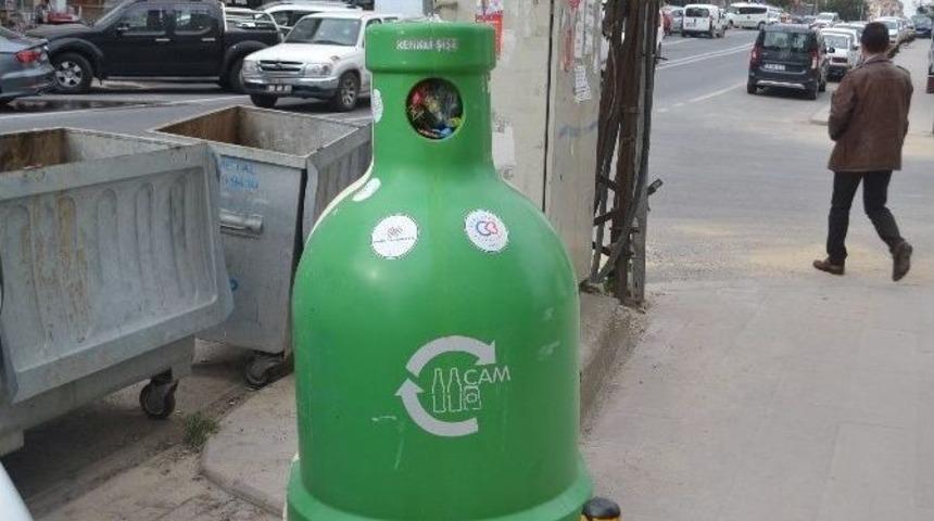 &Ccedil;erkezk&ouml;y Esnafı Atık Camların Toplanmasını İstiyor