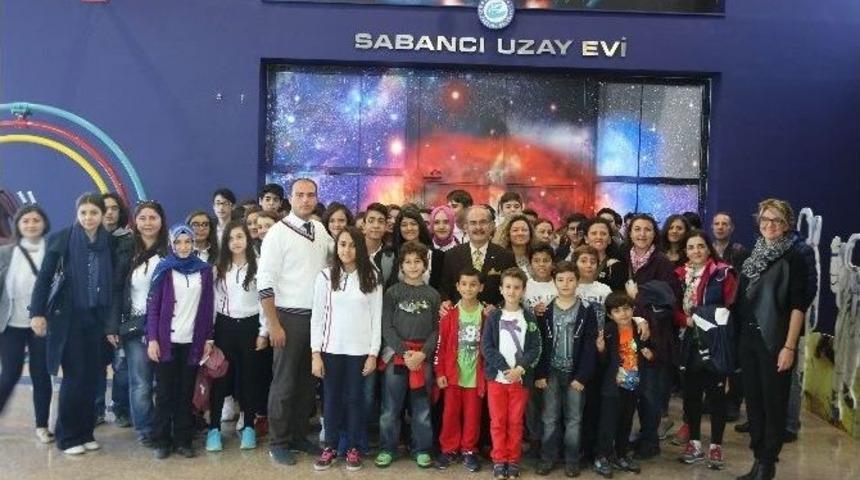 Başkan Büyükerşen Uzay Evini Anlattı