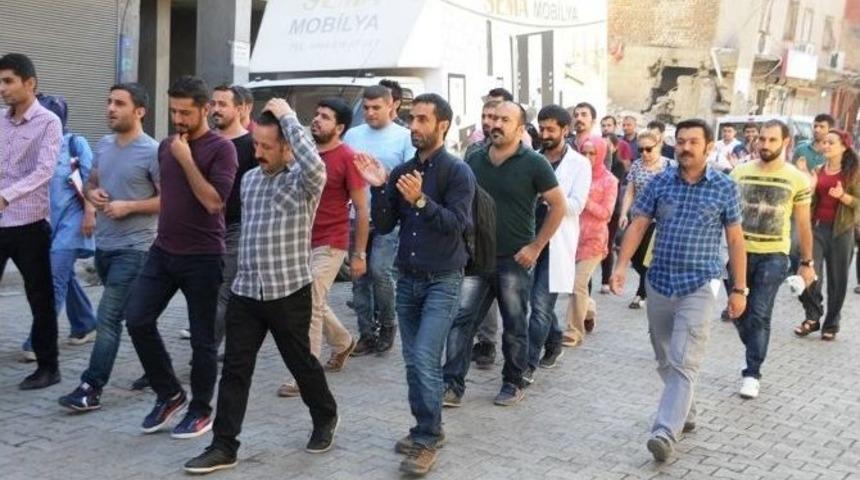 Ankara&rsquo;daki Patlama Sonrasında Cizre&rsquo;de Sendikalar Greve &Ccedil;ıktı