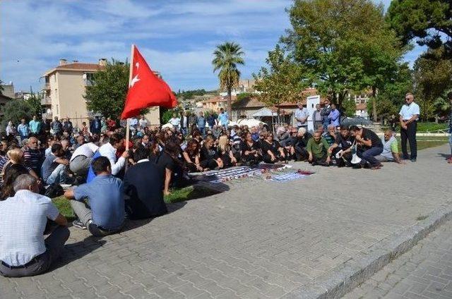 Selçuk Halkı Teröre Tepki İçin Sokaklara Döküldü