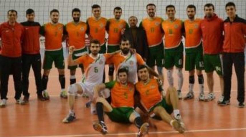 Malatya B&uuml;y&uuml;kşehir Voleybol Takımı, Sporcularının Tamamıyla Yollarını Ayırdı