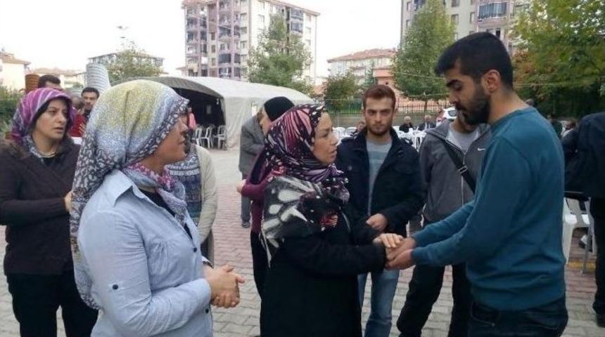 Ak Parti Heyetinden Hayta Ailesine Taziye Ziyareti