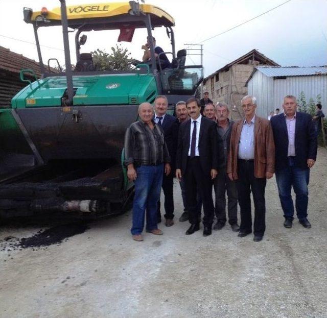 Serdivan’da Köylere Yönelik Asfalt Çalışmaları Devam Ediyor