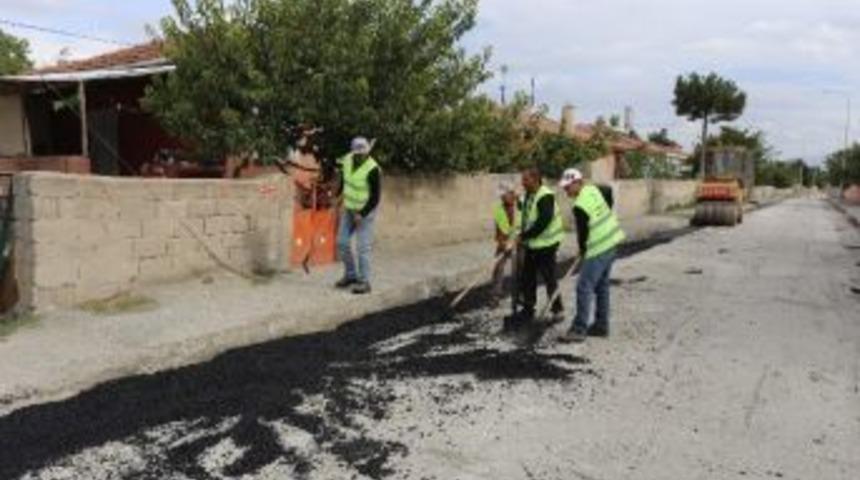 Asfalt Tamirat &Ccedil;alışmaları Devam Ediyor
