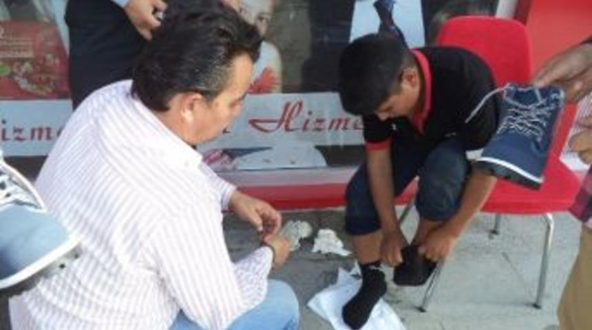 Başkan Akg&uuml;n, Suriyeli Yusuf&rsquo;a Sahip &Ccedil;ıktı