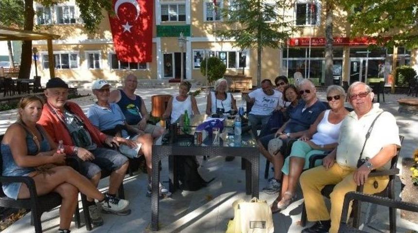 Hollandalı Kuş G&ouml;zlemcisi &Ccedil;ameli&rsquo;de