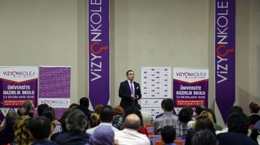 Vizyon Kolejinde Akademik Sunum Etkinliği