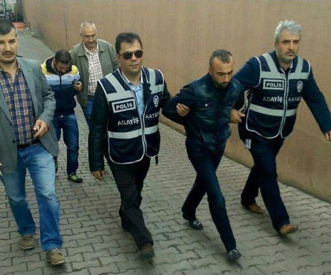 49 Yaşındaki Adamın Sopalarla D&ouml;v&uuml;lerek &Ouml;ld&uuml;r&uuml;ld&uuml;ğ&uuml; Ortaya &Ccedil;ıktı