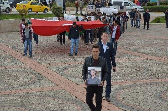 Esogü’lü Ülkücülerden Teröre Tepki Yürüyüşü