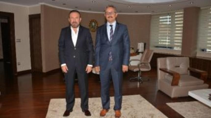 İzmit Milli Eğitim M&uuml;d&uuml;r&uuml;nden Başkan Doğan&rsquo;a Ziyaret