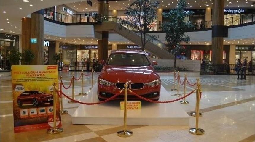 Piazza Yeni Yılda Yine Ayakları Yerden Kesecek