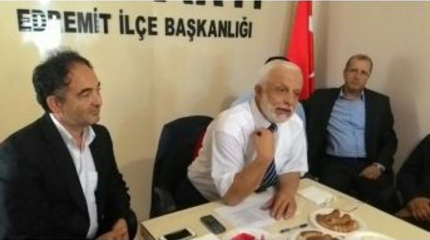 H&uuml;seyin Kansu Ak Parti Edremit İl&ccedil;e Teşkilatını Ziyaret Etti