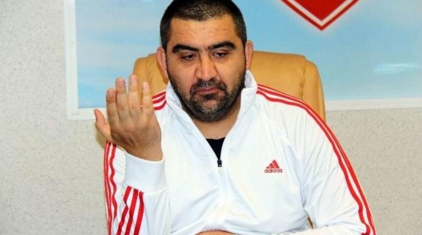 &Ouml;zat: "tek Derdimiz Şampiyonluk"